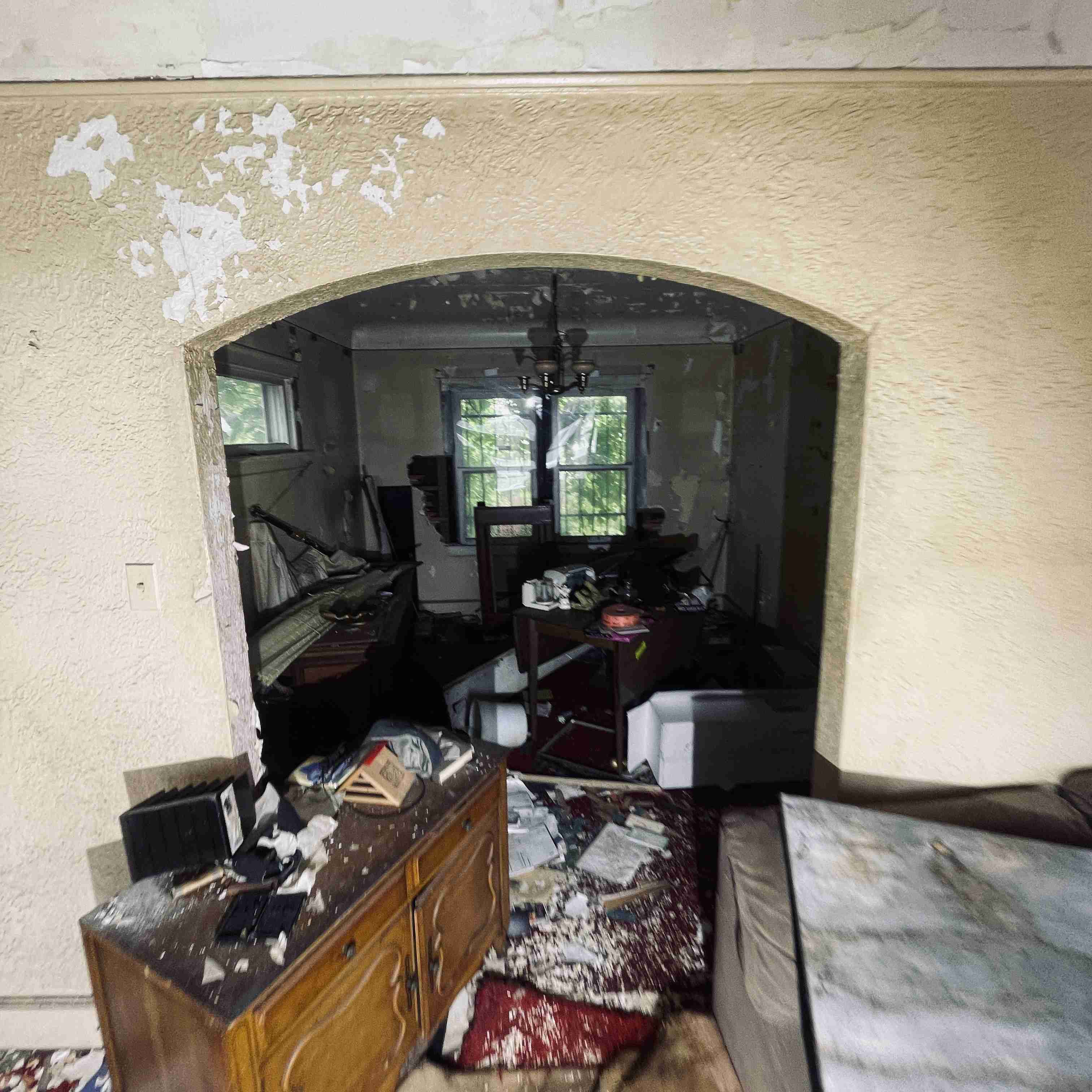 14044 Roselawn (37).jpg